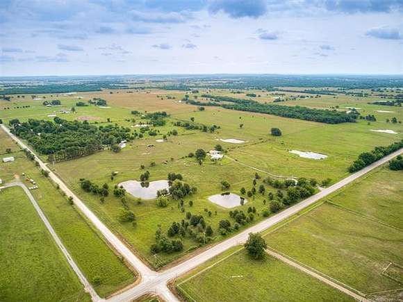 20 Acres of Land with Home for Sale in Oktaha, Oklahoma