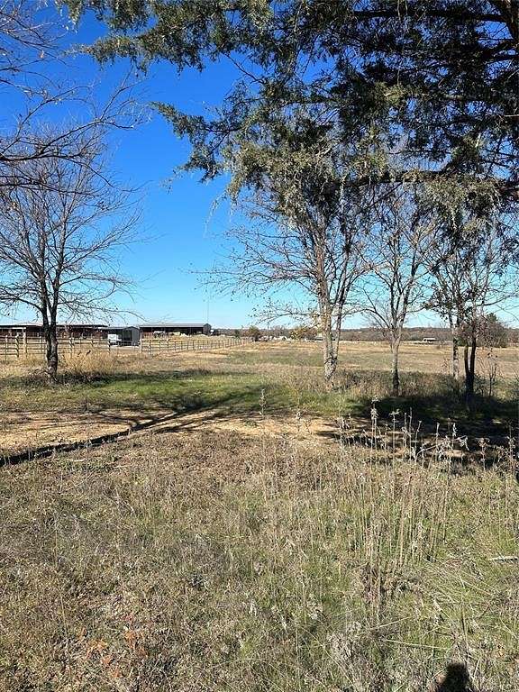 13.4 Acres of Agricultural Land for Sale in Collinsville, Texas