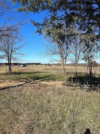 13.39 Acres of Agricultural Land for Sale in Collinsville, Texas