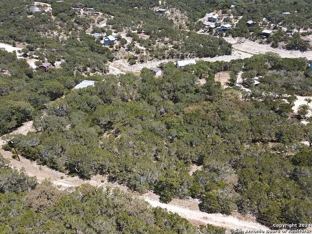 3.1 Acres of Residential Land for Sale in Lakehills, Texas