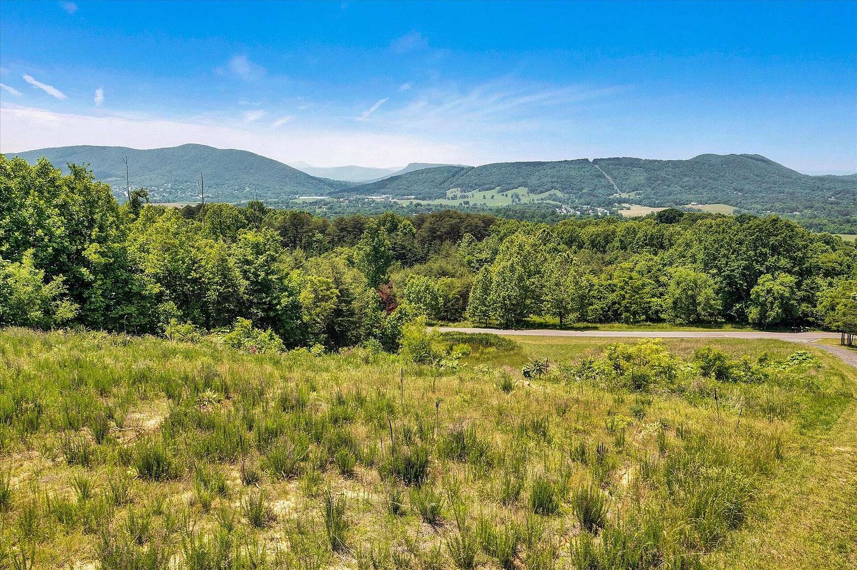 17 Acres of Land for Sale in Roanoke, Virginia