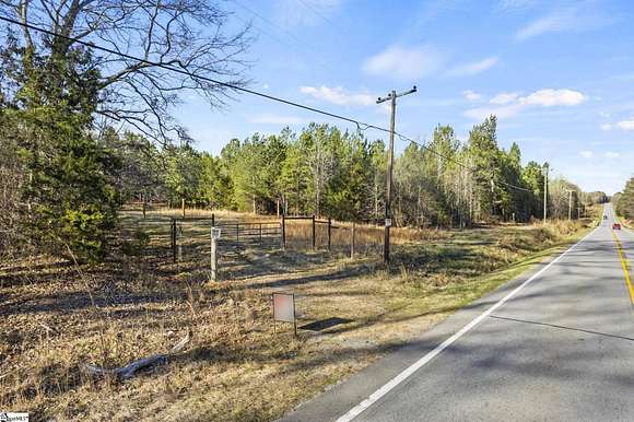 24 Acres of Recreational Land for Sale in Gray Court, South Carolina