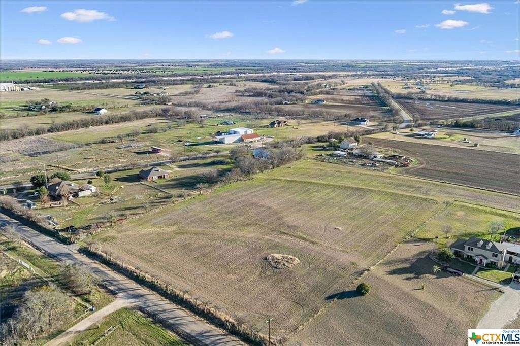 2 Acres of Residential Land for Sale in Moody, Texas