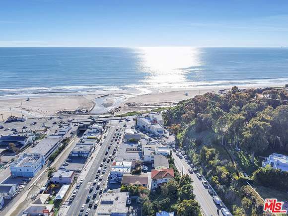 0.099 Acres of Mixed-Use Land for Sale in Santa Monica, California