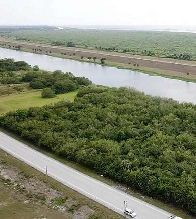 2 Acres of Residential Land for Sale in Okeechobee, Florida
