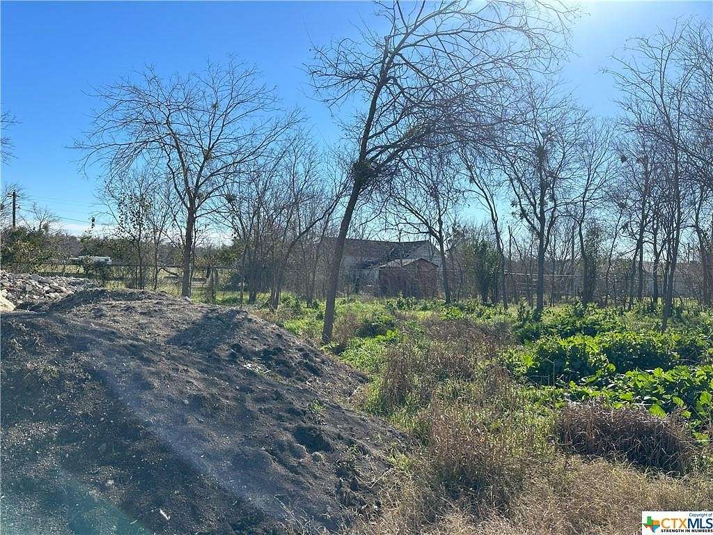 0.33 Acres of Residential Land for Sale in Taylor, Texas