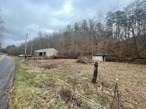6.9 Acres of Residential Land for Sale in Sextons Creek, Kentucky