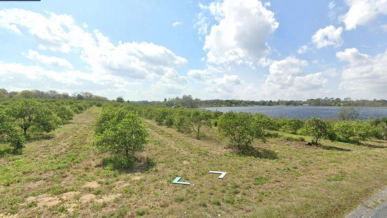 8.9 Acres of Residential Land for Sale in Umatilla, Florida