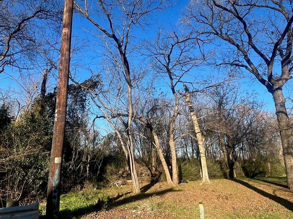 1.3 Acres of Residential Land for Sale in Dallas, Texas