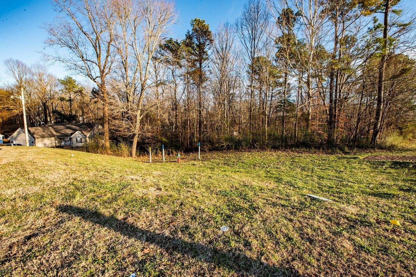 1.89 Acres of Land for Sale in Lexington, Tennessee