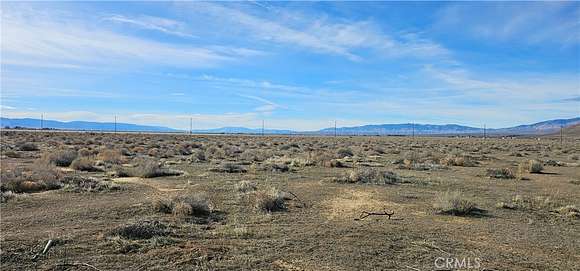 10 Acres of Land for Sale in Rosamond, California