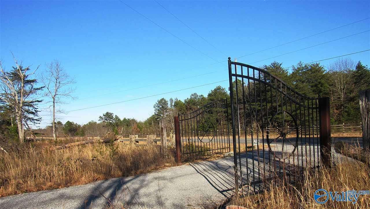 0.98 Acres of Residential Land for Sale in Mentone, Alabama