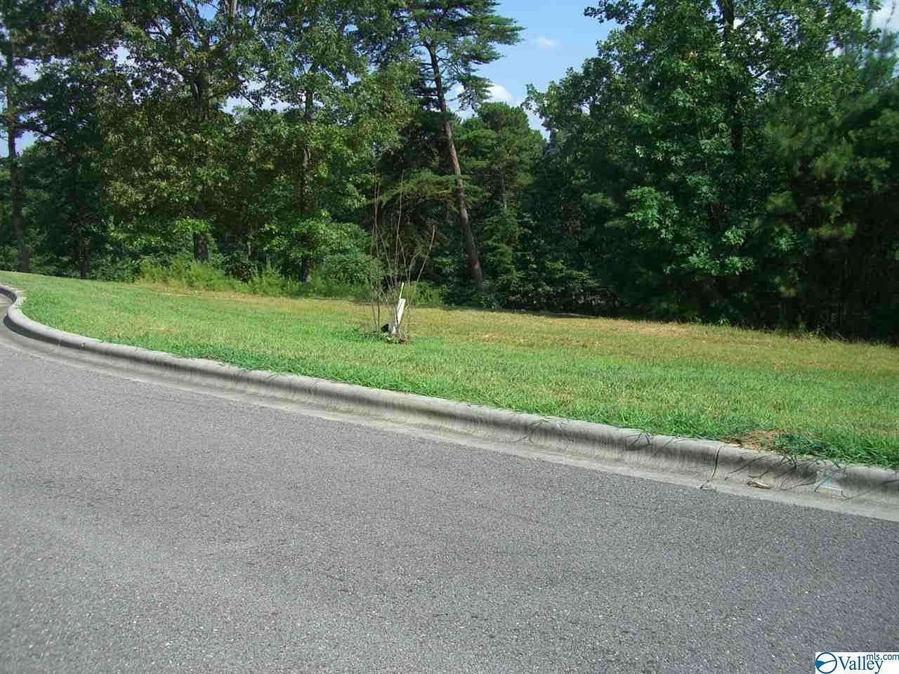 0.54 Acres of Residential Land for Sale in Scottsboro, Alabama