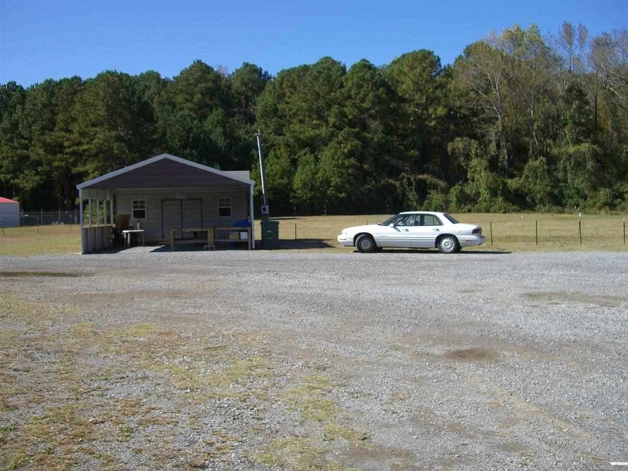 6 Acres of Commercial Land for Sale in Scottsboro, Alabama