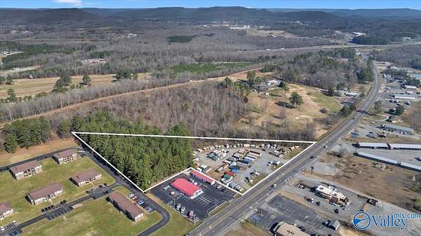6 Acres of Commercial Land for Sale in Scottsboro, Alabama
