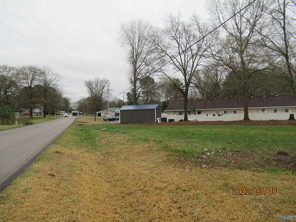 0.55 Acres of Commercial Land for Sale in Hartselle, Alabama