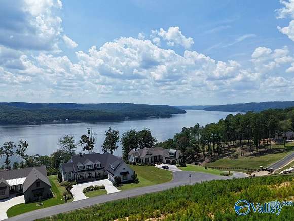 0.41 Acres of Residential Land for Sale in Guntersville, Alabama