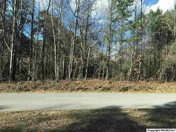 1.5 Acres of Land for Sale in Arab, Alabama