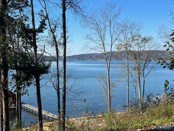 0.33 Acres of Residential Land for Sale in Guntersville, Alabama
