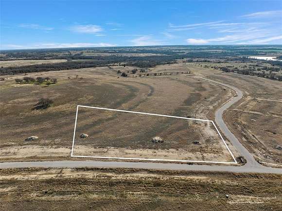 2.259 Acres of Residential Land for Sale in Hillsboro, Texas