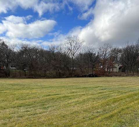1 Acre of Residential Land for Sale in McHenry, Illinois