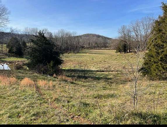 10.6 Acres of Land for Sale in Somerset, Kentucky