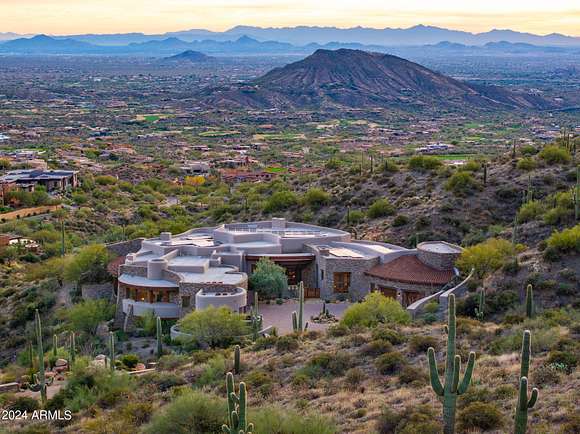 9.96 Acres of Residential Land with Home for Sale in Scottsdale, Arizona