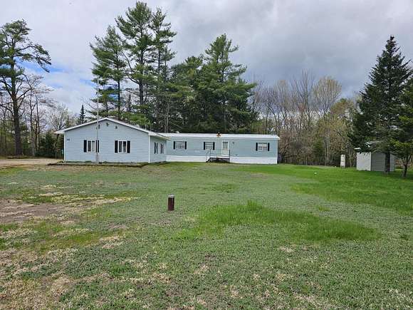 4.1 Acres of Residential Land with Home for Sale in Paris, Maine