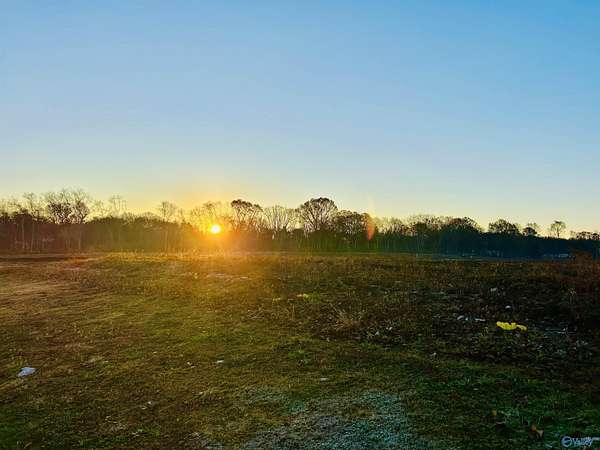 13 Acres of Land for Sale in Decatur, Alabama