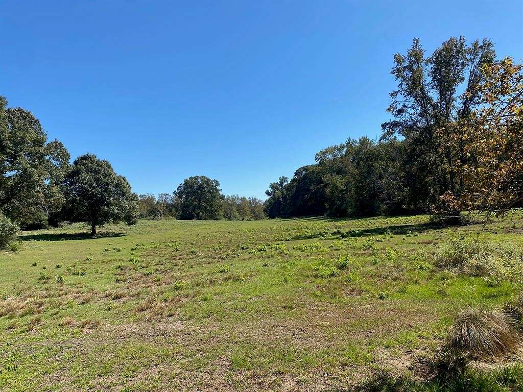 10.2 Acres of Land for Sale in Oakwood, Texas
