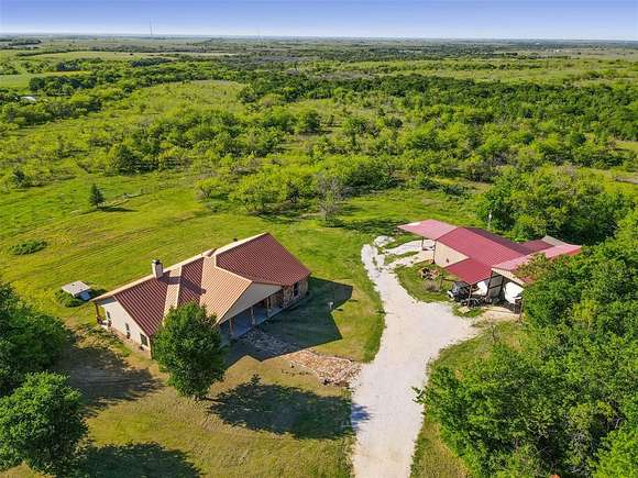 233 Acres of Agricultural Land with Home for Sale in Hubbard, Texas