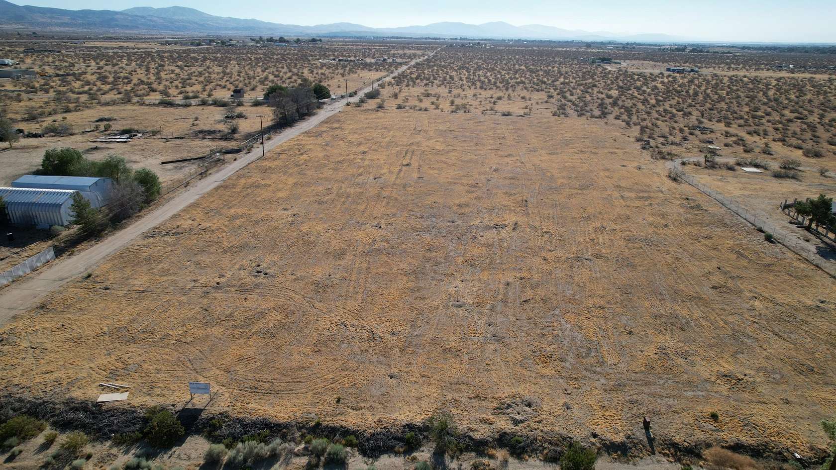 4.62 Acres of Land for Sale in Littlerock, California