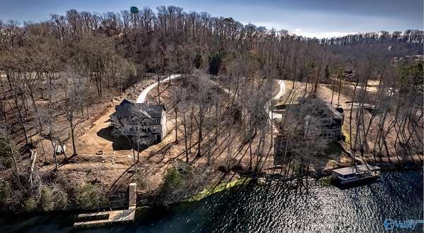 1 Acre of Residential Land for Sale in Scottsboro, Alabama