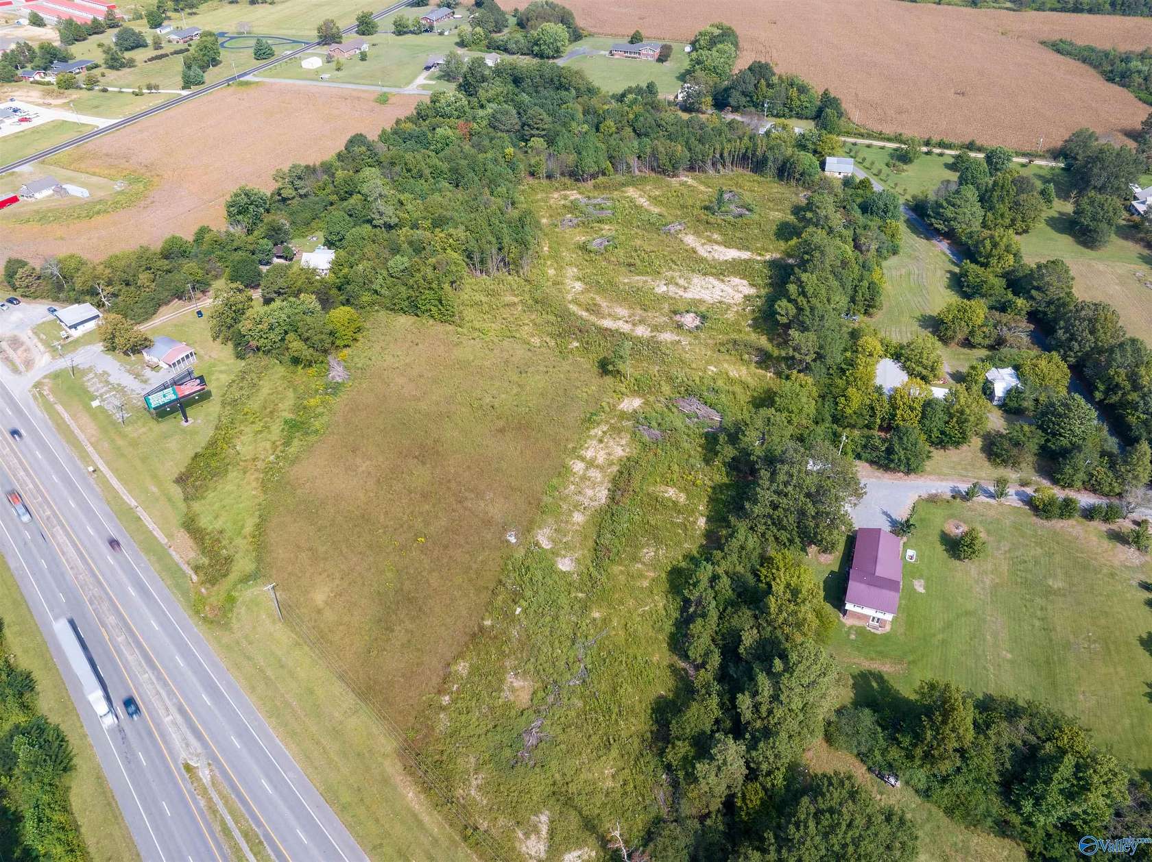 7 Acres of Commercial Land for Sale in Rainsville, Alabama