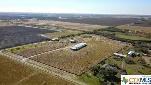 9.3 Acres of Improved Commercial Land for Lease in Victoria, Texas