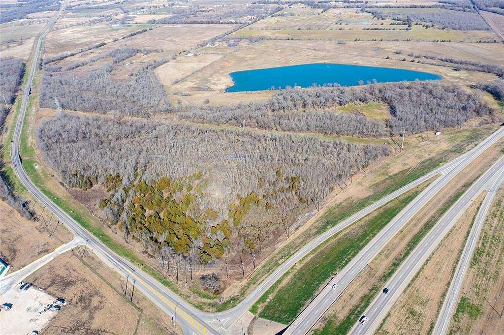 48.7 Acres of Recreational Land for Sale in Commerce, Texas