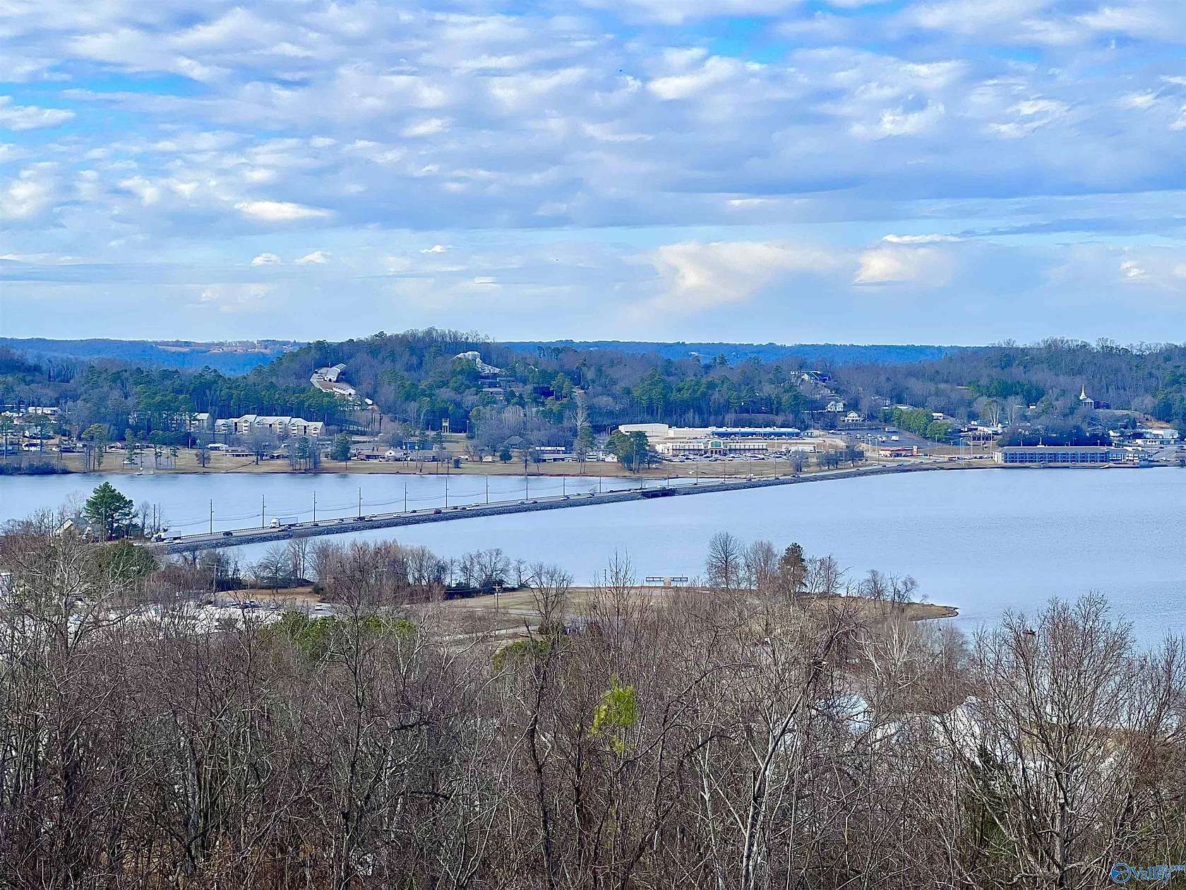 0.97 Acres of Residential Land for Sale in Guntersville, Alabama