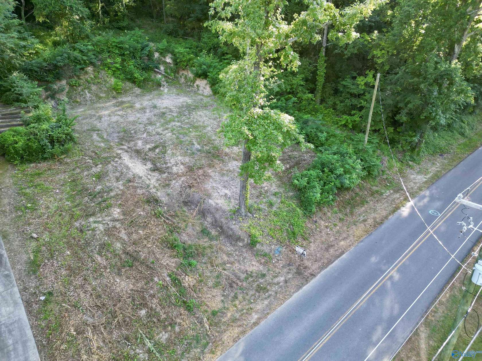 0.4 Acres of Land for Sale in Guntersville, Alabama