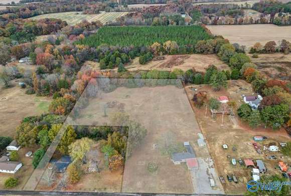 5.2 Acres of Land with Home for Sale in Athens, Alabama