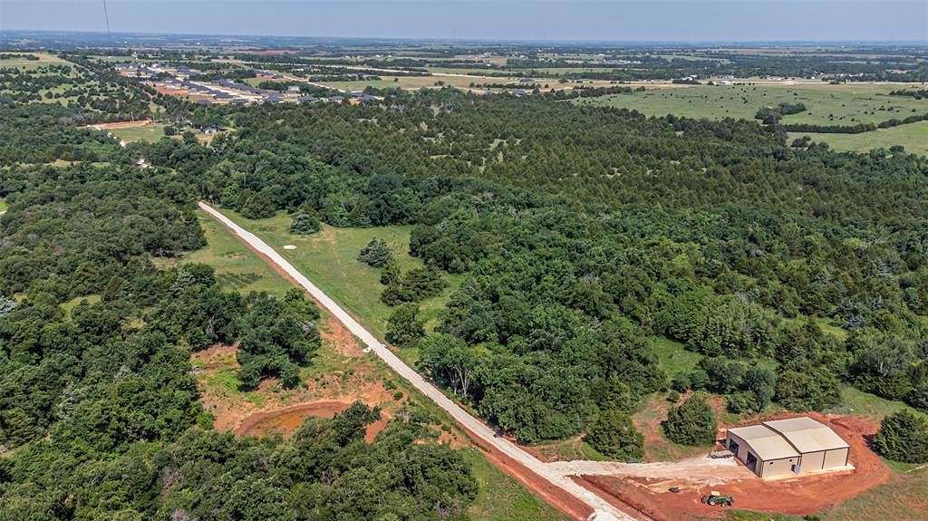 0.936 Acres of Residential Land for Sale in Guthrie, Oklahoma