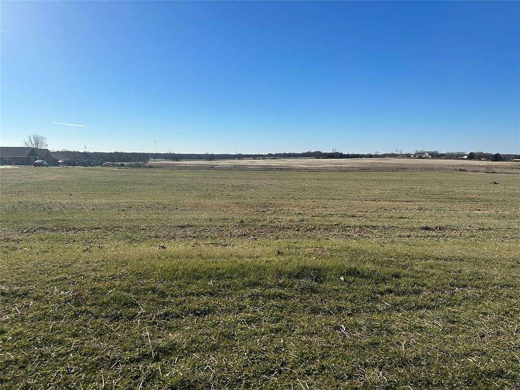 1.8 Acres of Residential Land for Sale in Collinsville, Texas