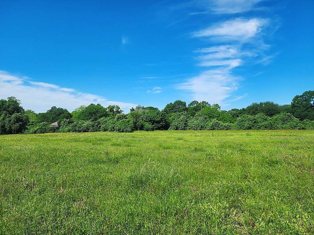 2.137 Acres of Land for Sale in Brenham, Texas