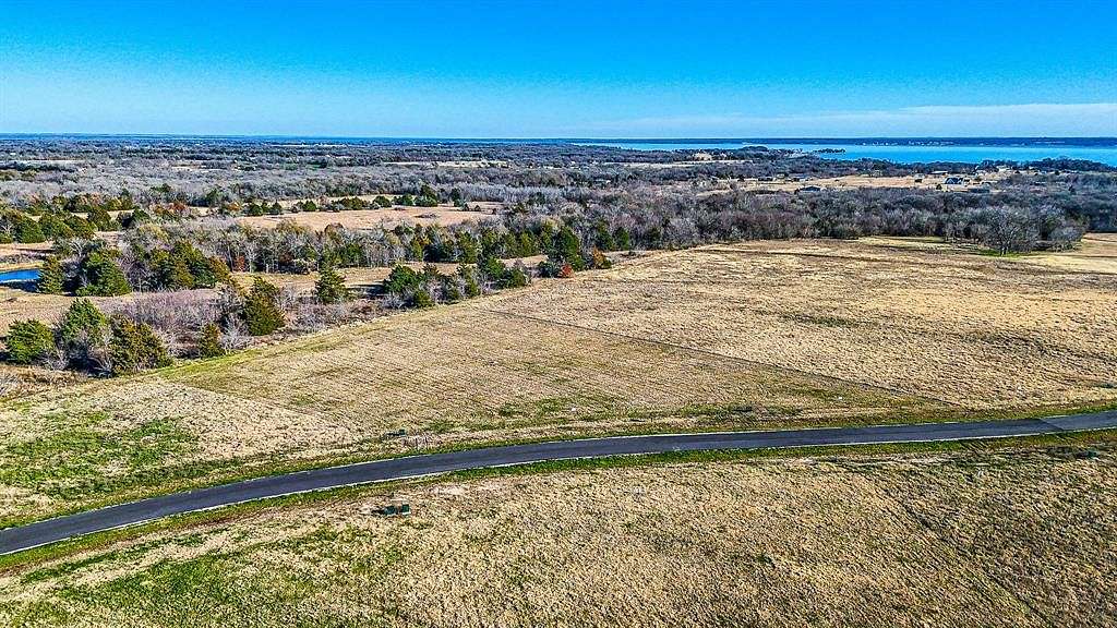 1 Acre of Residential Land for Sale in Corsicana, Texas