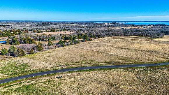 1 Acre of Residential Land for Sale in Corsicana, Texas