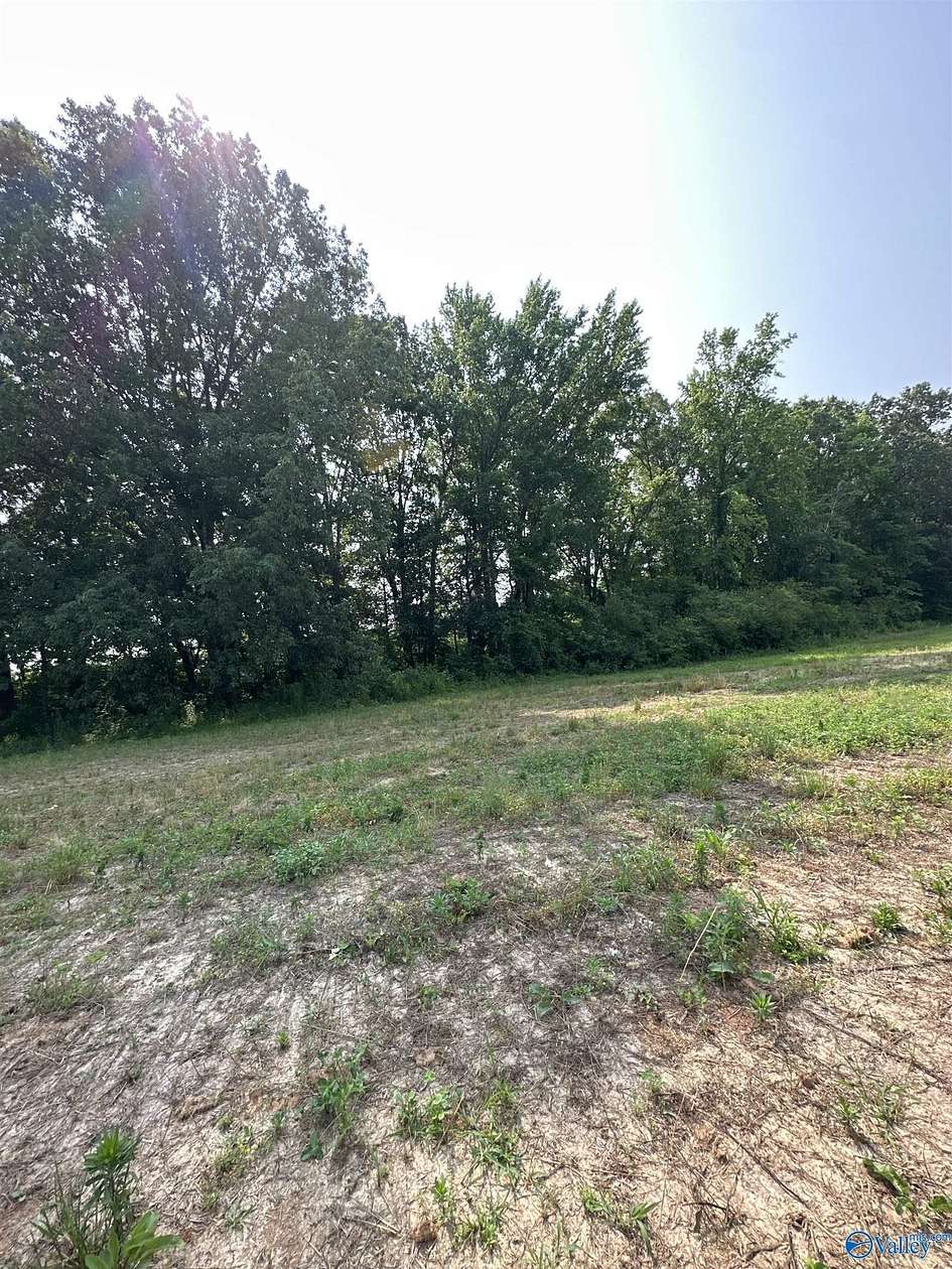 6.83 Acres of Agricultural Land for Sale in Elkmont, Alabama