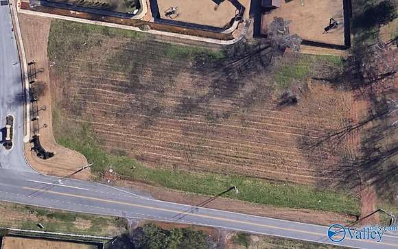 1 Acre of Mixed-Use Land for Sale in New Market, Alabama
