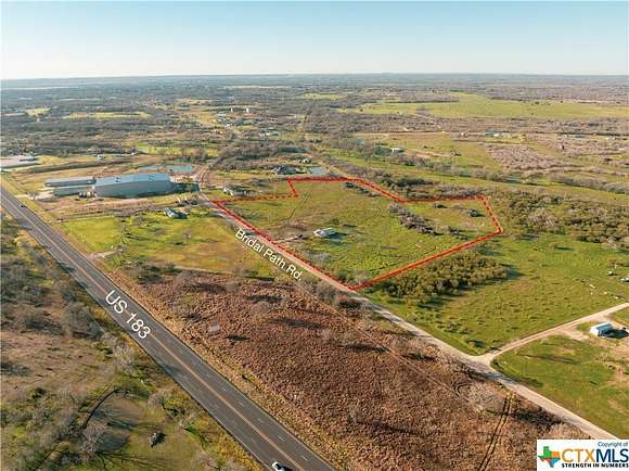 10.187 Acres of Improved Commercial Land for Sale in Luling, Texas