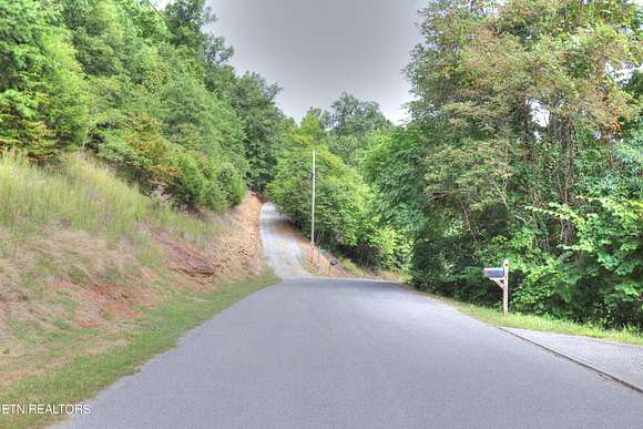 1 Acre of Residential Land for Sale in New Tazewell, Tennessee