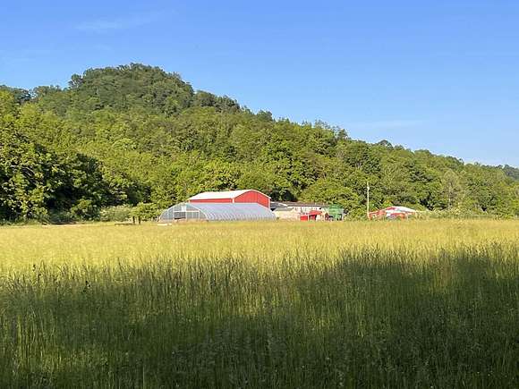 150 Acres of Land with Home for Sale in Middleburg, Kentucky