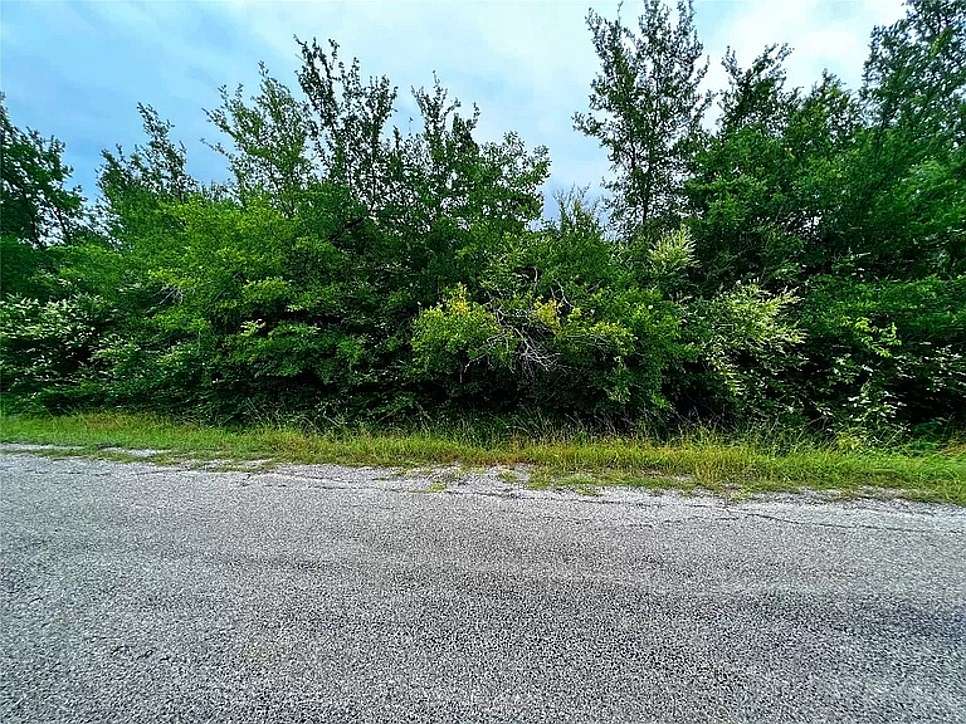 0.25 Acres of Residential Land for Sale in Gordonville, Texas